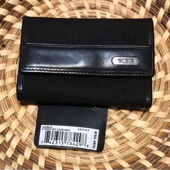 Tumi Small Card Key in Black - Picture 1 of 7